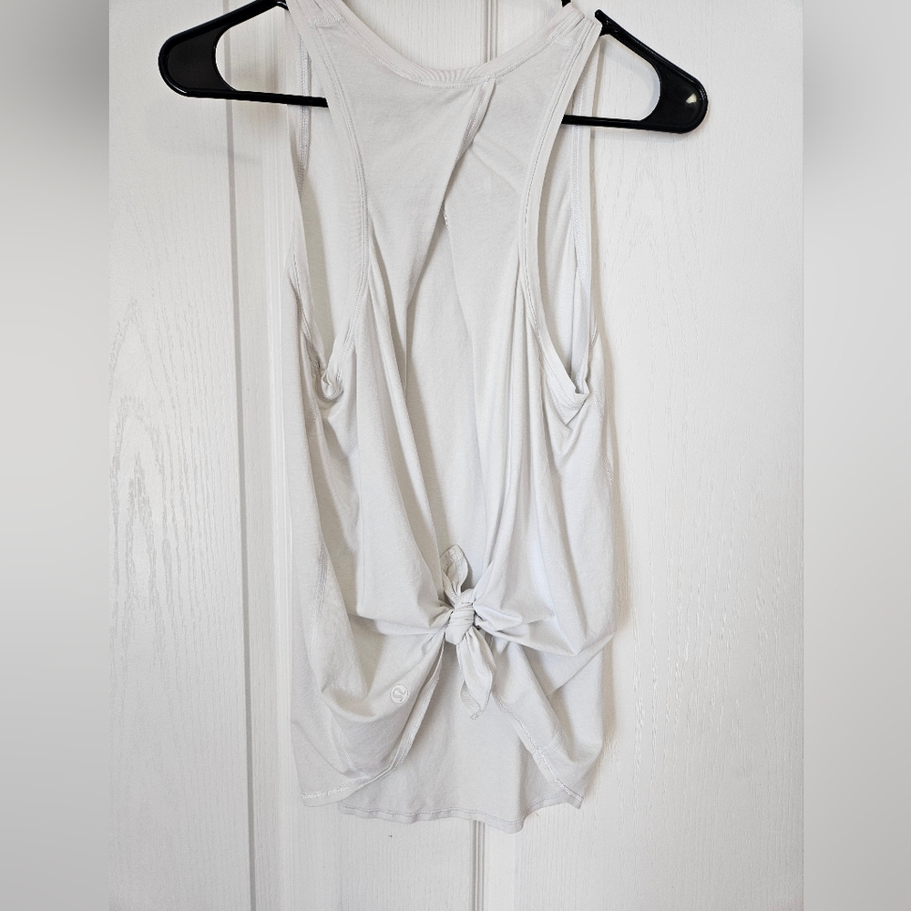 Lululemon Tie Back Tank Size 6